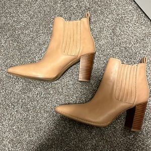 Light brown fall boots